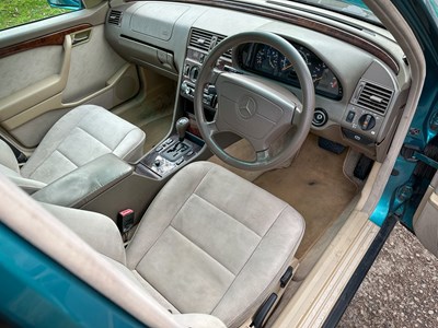 Lot 3 - 1997 Mercedes-Benz C180 Elegance