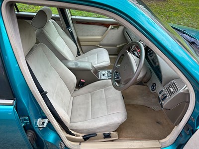 Lot 3 - 1997 Mercedes-Benz C180 Elegance