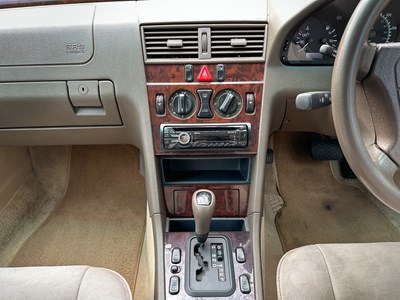 Lot 3 - 1997 Mercedes-Benz C180 Elegance
