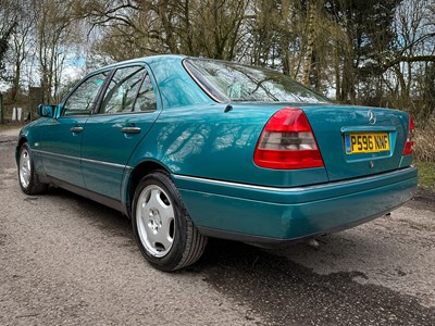 Lot 3 - 1997 Mercedes-Benz C180 Elegance