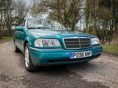 Lot 3 - 1997 Mercedes-Benz C180 Elegance