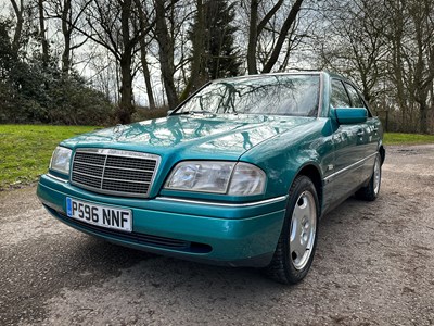 Lot 3 - 1997 Mercedes-Benz C180 Elegance
