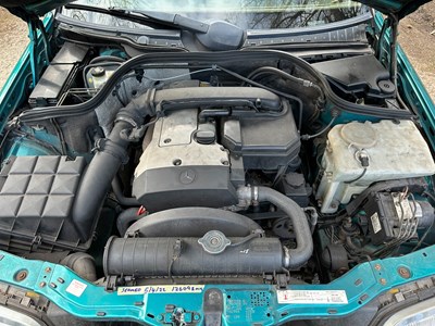Lot 3 - 1997 Mercedes-Benz C180 Elegance