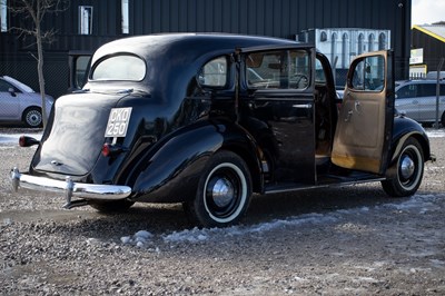 Lot 53 - 1937 Packard Six