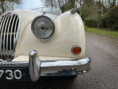Lot 59 - 1956 Jaguar XK140 SE Roadster