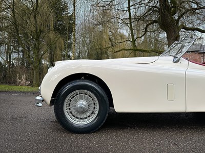 Lot 59 - 1956 Jaguar XK140 SE Roadster