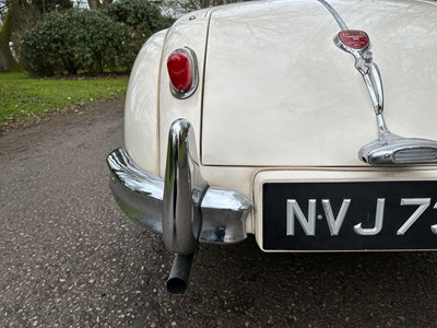 Lot 59 - 1956 Jaguar XK140 SE Roadster