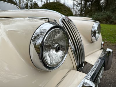 Lot 59 - 1956 Jaguar XK140 SE Roadster