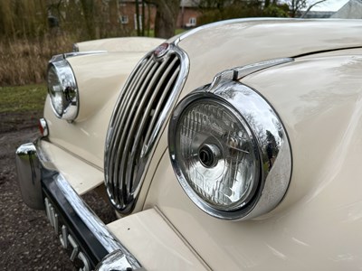 Lot 59 - 1956 Jaguar XK140 SE Roadster