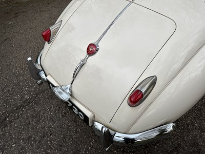 Lot 59 - 1956 Jaguar XK140 SE Roadster