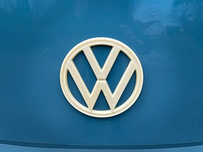 Lot 61 - 1973 Volkswagen T2 Pickup