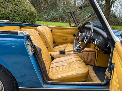 Lot 64 - 1973 MG Midget