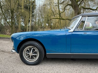 Lot 64 - 1973 MG Midget