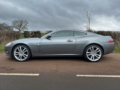 Lot 54 - 2006 Jaguar XK Coupe 4.2