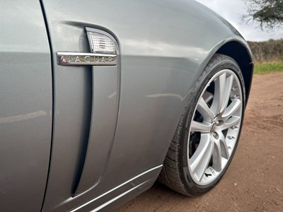 Lot 54 - 2006 Jaguar XK Coupe 4.2