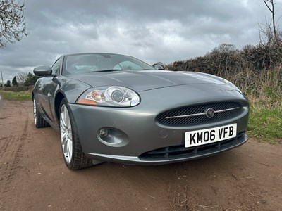Lot 54 - 2006 Jaguar XK Coupe 4.2