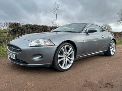 Lot 54 - 2006 Jaguar XK Coupe 4.2