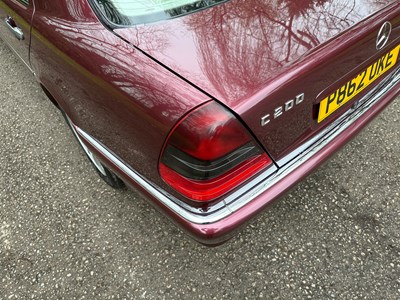 Lot 31 - 1997 Mercedes-Benz C200 Elegance