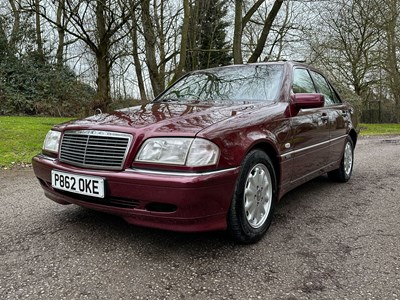 Lot 31 - 1997 Mercedes-Benz C200 Elegance