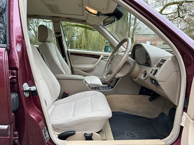 Lot 31 - 1997 Mercedes-Benz C200 Elegance