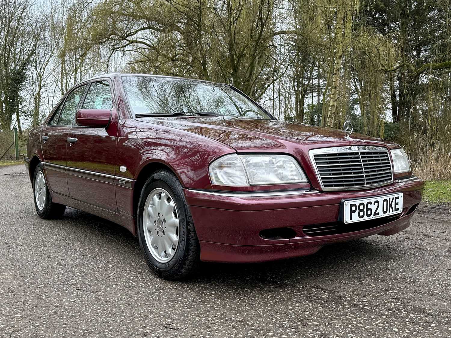Lot 31 - 1997 Mercedes-Benz C200 Elegance
