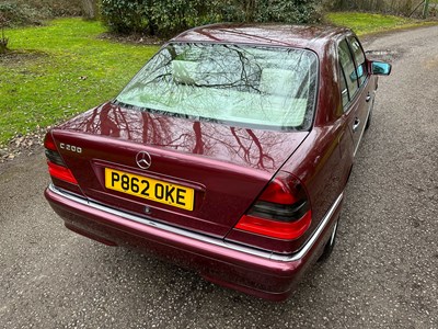 Lot 31 - 1997 Mercedes-Benz C200 Elegance
