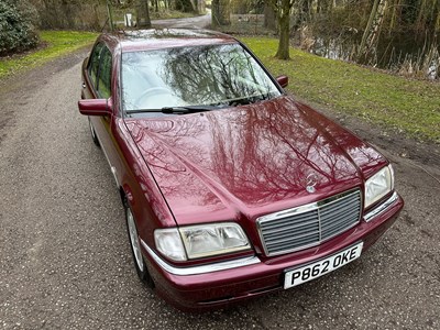 Lot 31 - 1997 Mercedes-Benz C200 Elegance