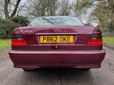 Lot 31 - 1997 Mercedes-Benz C200 Elegance