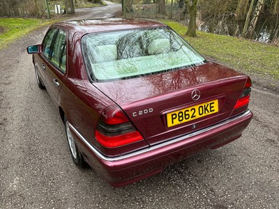 Lot 31 - 1997 Mercedes-Benz C200 Elegance
