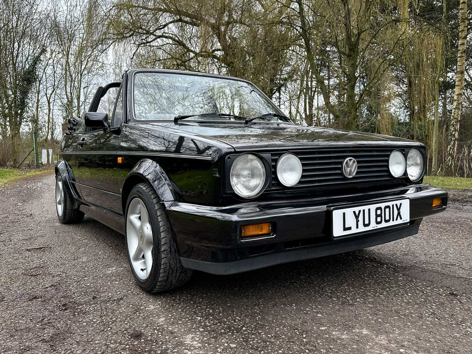 Lot 27 - 1982 Volkswagen Golf Cabriolet GL