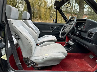 Lot 27 - 1982 Volkswagen Golf Cabriolet GL