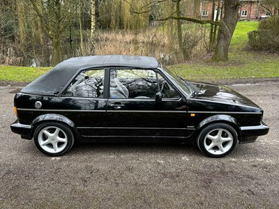 Lot 27 - 1982 Volkswagen Golf Cabriolet GL