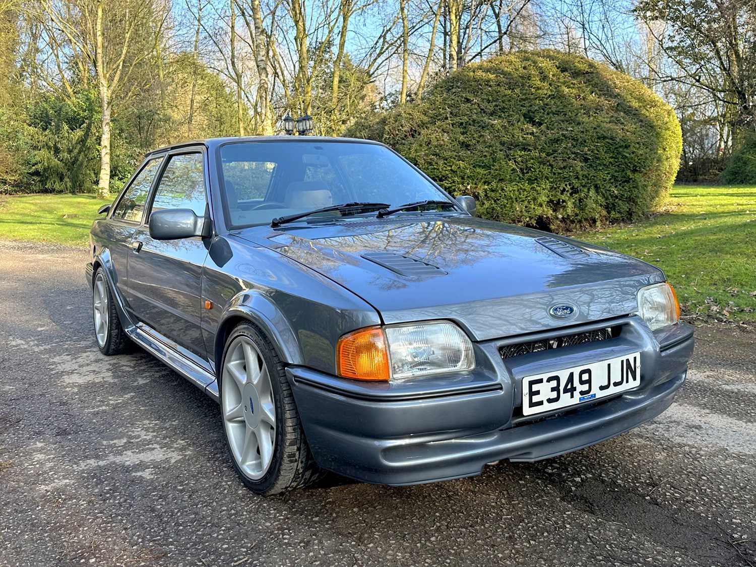 Lot 32 - 1987 Ford Escort RS Turbo S2