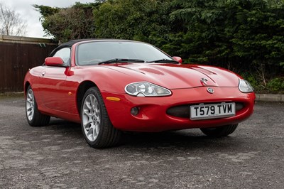 Lot 52 - 1999 Jaguar XKR Convertible